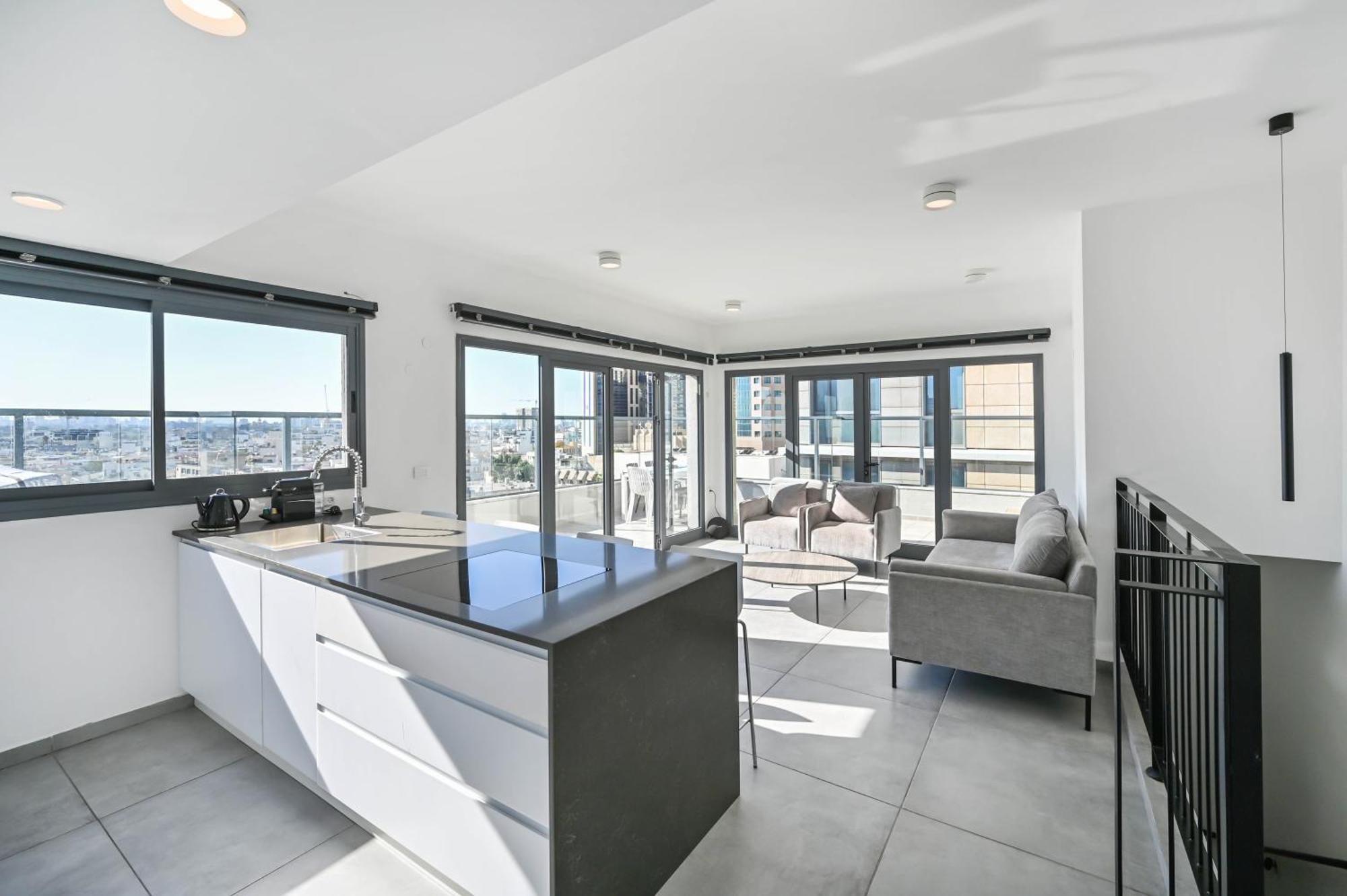 Apartment Modern 3 Bedroom Penthouse With Jacuzzi In Rothschild Blvd By Holyguest Tel Aviv